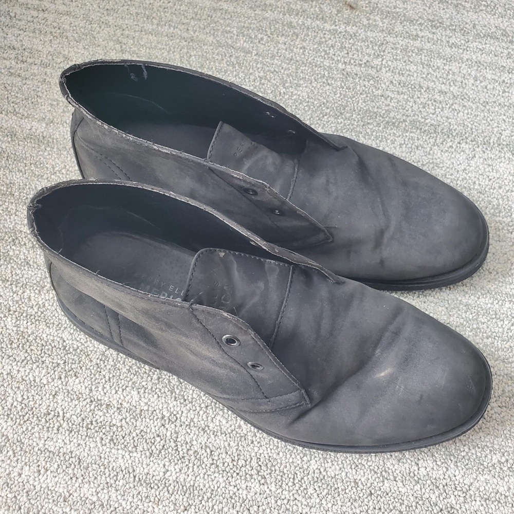 Perry Ellis American boots!